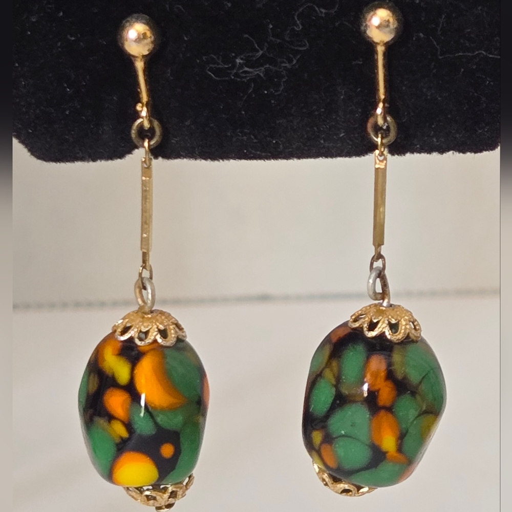 Vintage Art Glass Screwback Dangle Earrings 1 3/4" X 1/2"